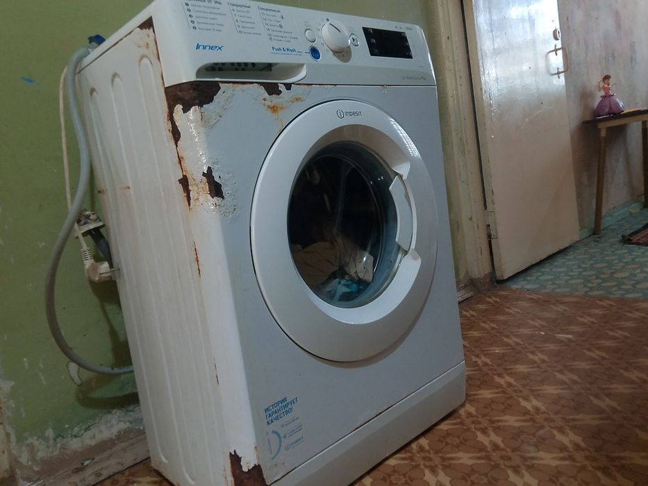 Продам стиральную машинку в нормальном состоянии