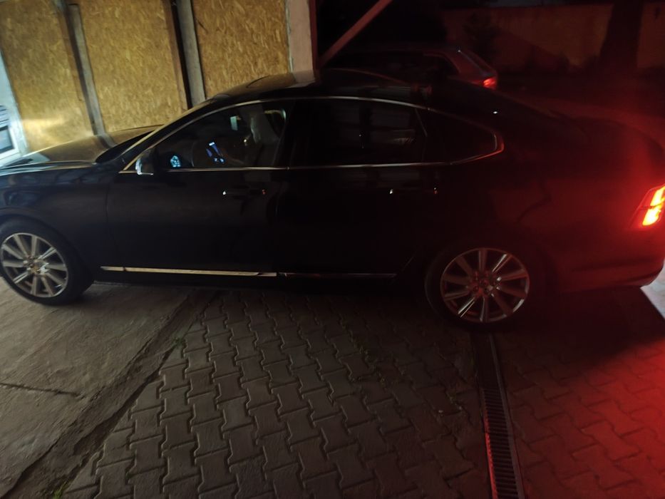 Vând Volvo D90, D4 , recent adusa Germania și înscrisă în România, dețin fiscal , toate schimburile făcute , detin factura!