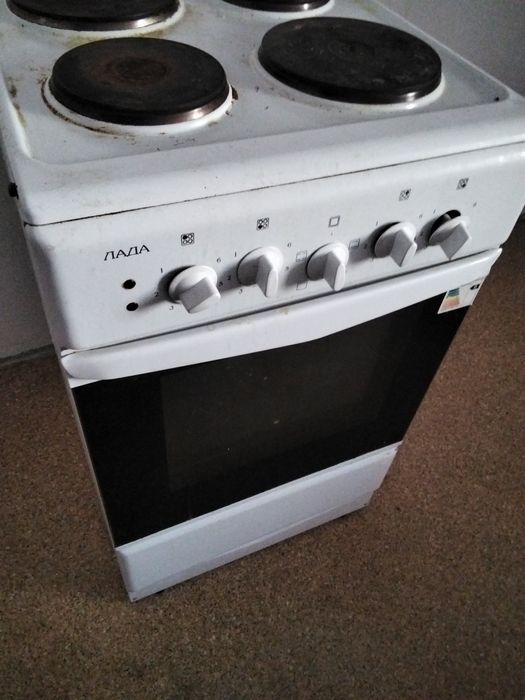 Продам плиту электрическую