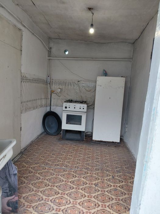 Комната во времянке