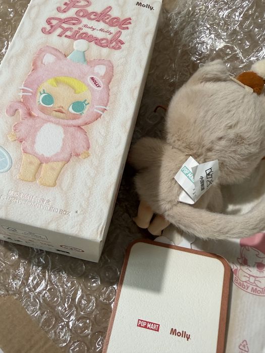 Оригинал POP MART Baby Molly и Cry Baby Crying anagin