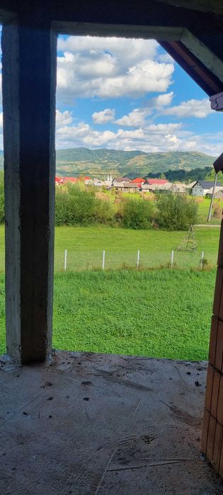 Casă la roșu + teren în localitatea Șieu, Maramureș