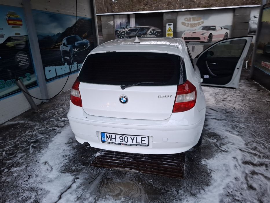 Vând bmw seria120i