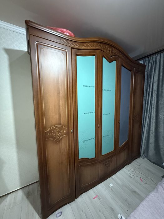 Спальный гарнитур