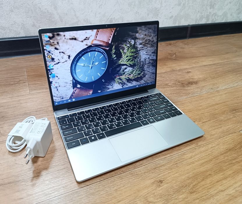 Современный НОУТБУК Windows 10 Pro.