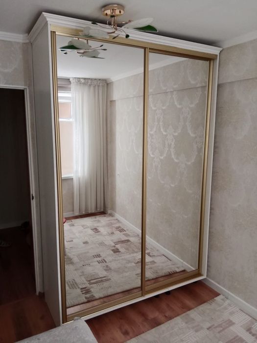 Продам шкаф купе с кроватью