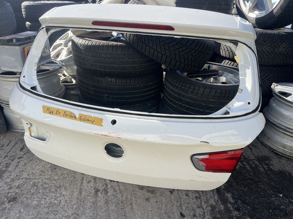 Капак/багажник BMW 1 серия F10 2018г