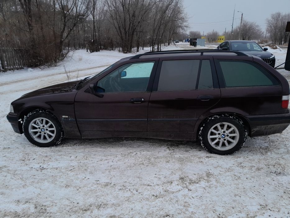 Продам BMW E36 320I