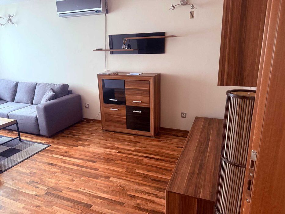 Дава се под наем Тристаен апартамент в София, Зона Б-19 - 87 кв.м за 765 € - Снимка #3