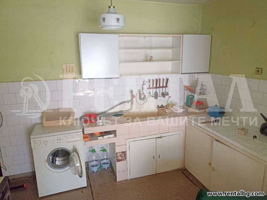 Продава се Къща в Брезово - 150 кв.м за 238 €/кв.м - Снимка #2