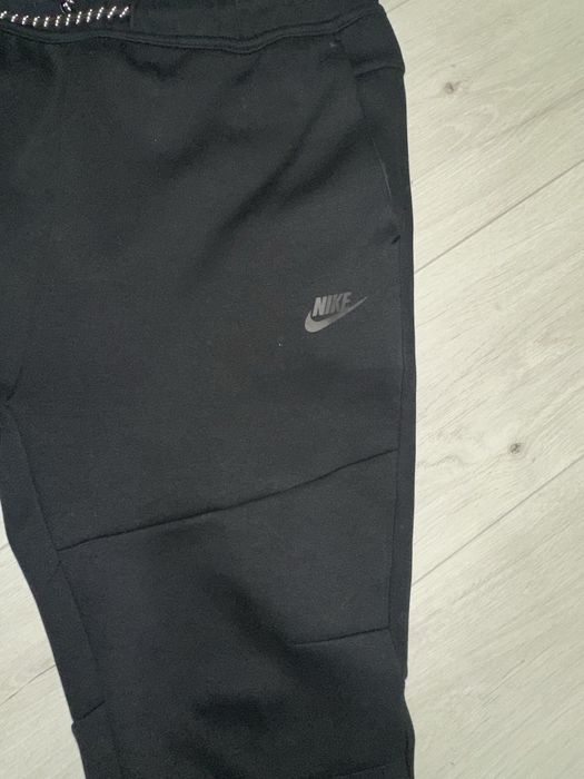 Продам штаны nike tech fleece