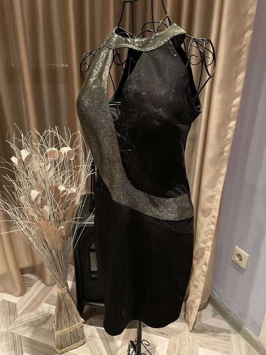 Официална рокля нова