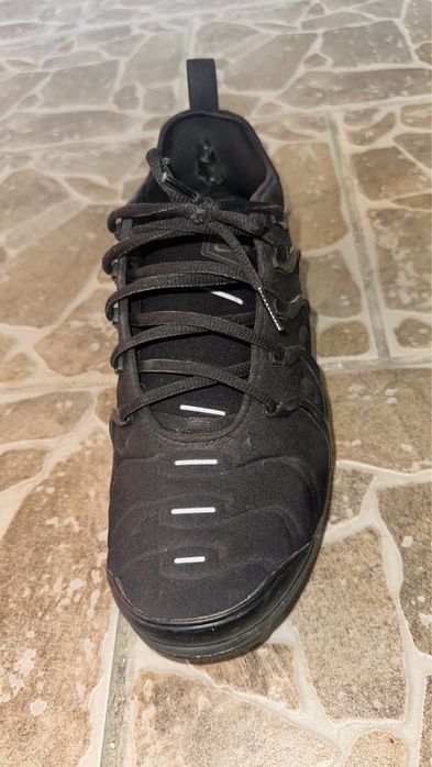 Adidasi nike vapor max