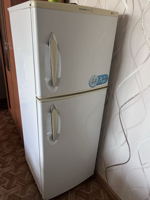 Холодильник LG б/у