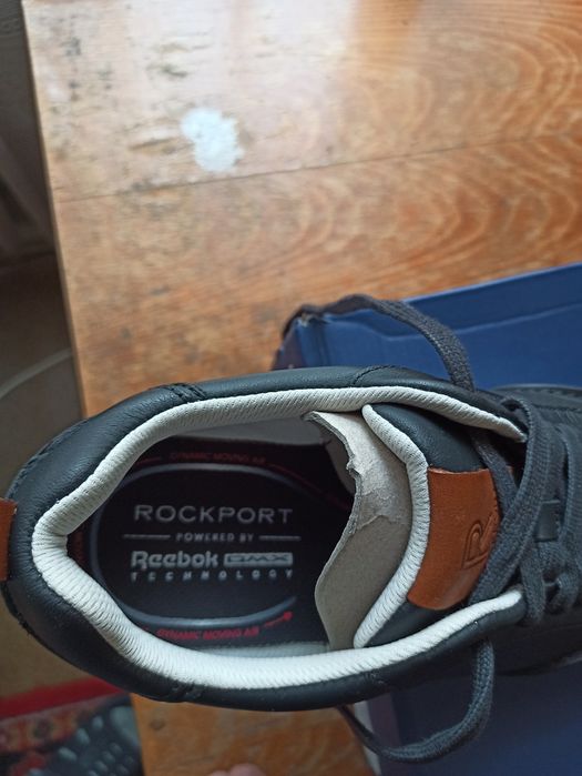 Кроссовки оригинал кожаные