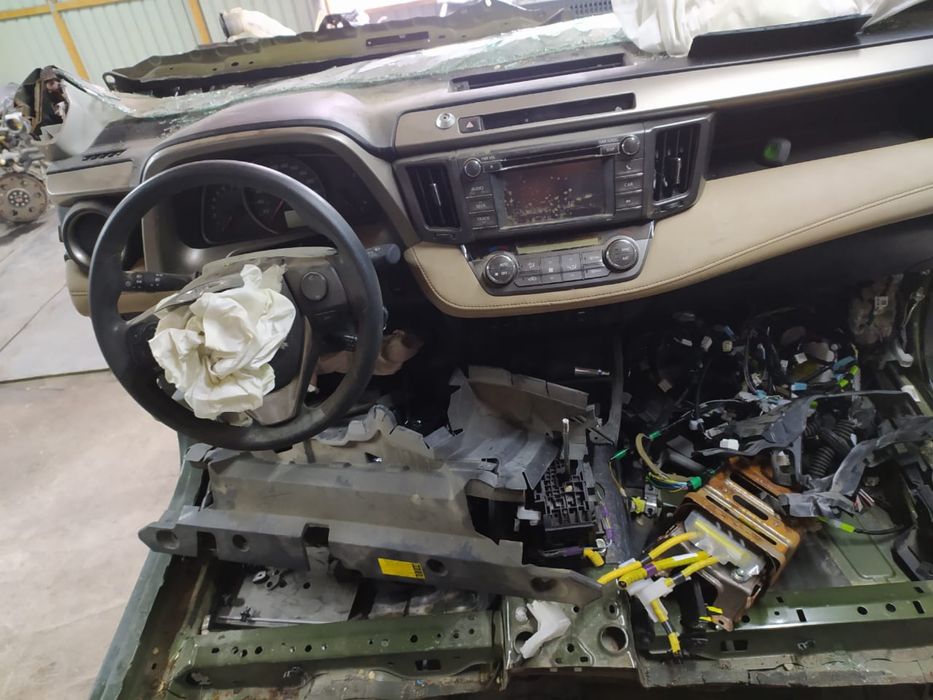 Продам запчасти Авторазбор рав4