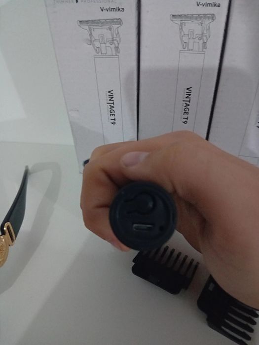 Mașină de tuns electrică