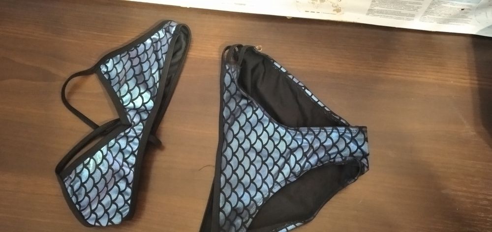 Купальники 4-12 лет, белье для девочки 5-7лет.