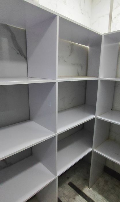 Stelaj. Polka. Vitrina. Стеллаж. Полка. Витрина.