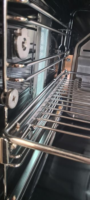 Фурна за вграждане Elektrabregenz MBD 76000 B с функция за пара, A+, 71 литра, вградена книга с рецепти, черен стъклен капак