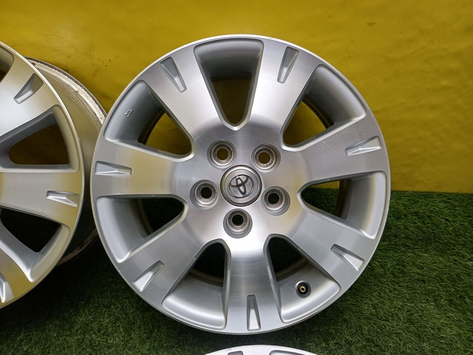 Диски R16 5x114.3 на Toyota и другие.