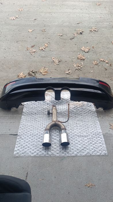 •GTI предната броня и R32 задна 
броня/добавка за голф 5 (черни)