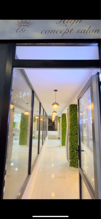 High Concept Salon inchiriaza posturi de lucru