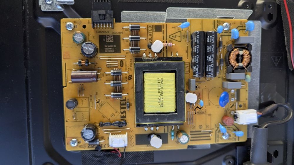 Телевизор JVC LT-32VAF3200 за части