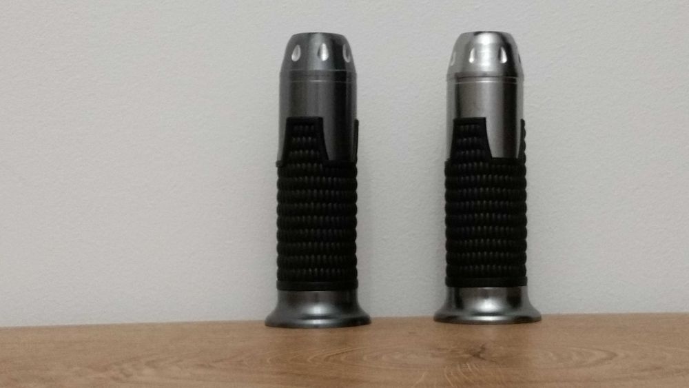 Алуминиеви гумирани грипове за велосипеди