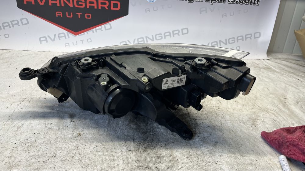 Seat Ibiza 5 Lift десен и ляв фар