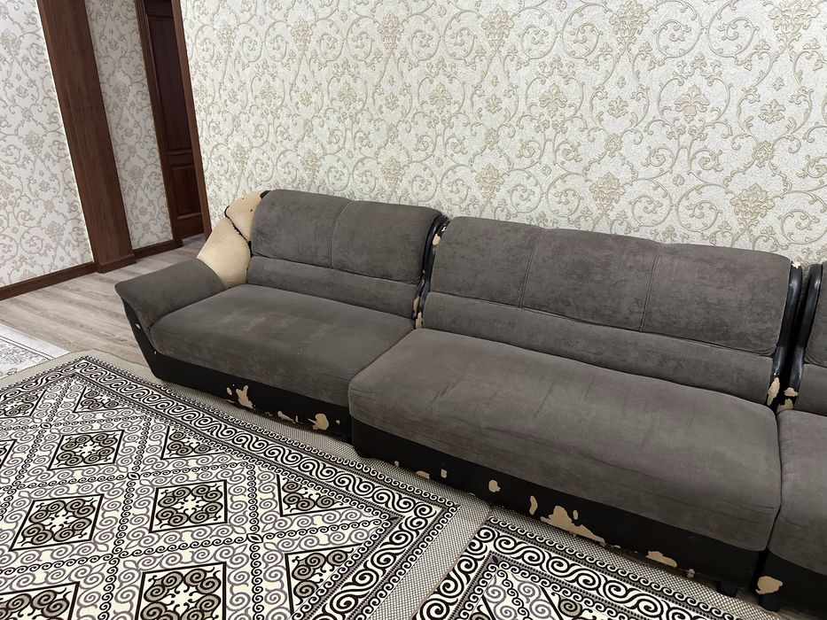 Продам диван угловой