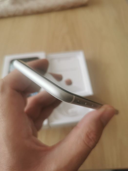 Iphone SE, 64gb, като нов