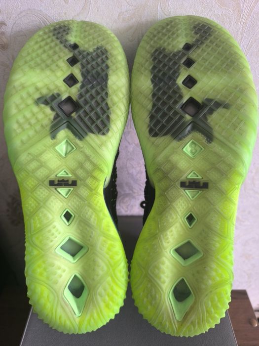 Nike Lebron XVIII EP