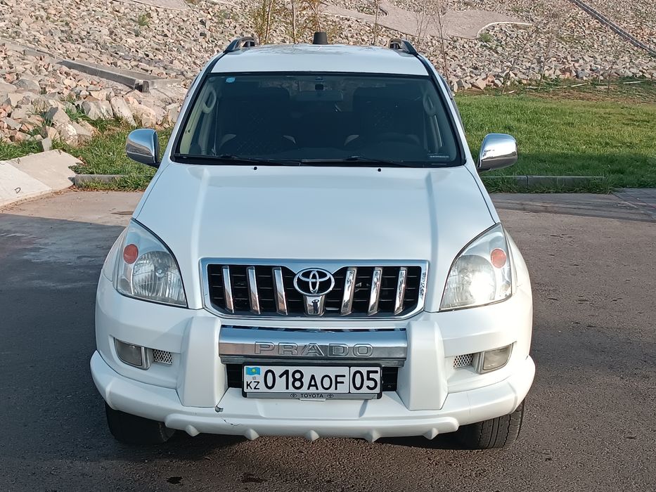 Тойота Прада белый жемчук СРОЧНО