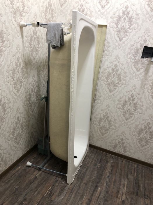 Vanna sotiladi yangi narxi kelishgan xolda savdosi bor