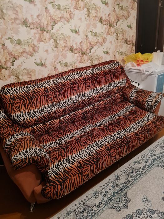 Продам диван раздвигается