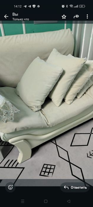 Уголок диван с двумя креслами