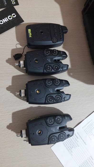 Set 3+1 avertizori faith tronic-c, impecabili