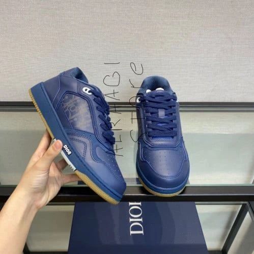 CD B27 Low Top Navy