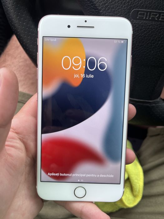 Vand iPhone  7 plus  128 GB in stare buna, complet functional.