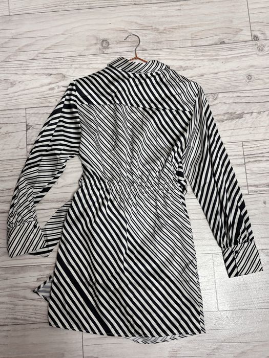 Платье Mango в отличном состоянии