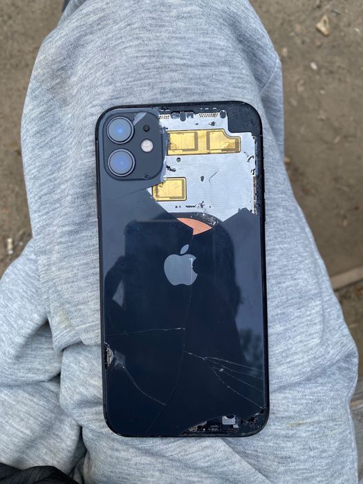 iPhone 11.