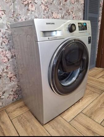 Стиральная машина почти новая бесплатно все работает