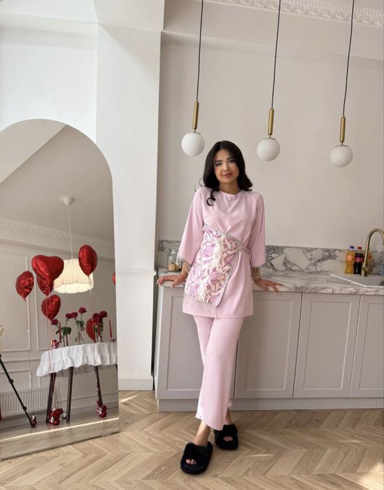 Atlasxon ko’ylaklari bilan uyda ham malikalardek yuring