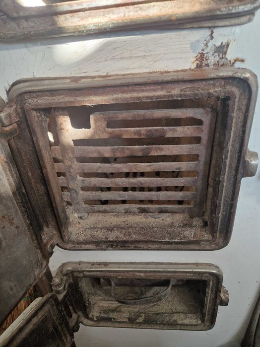 Печка Вулкан-комбинирана-на ток и твърдо гориво