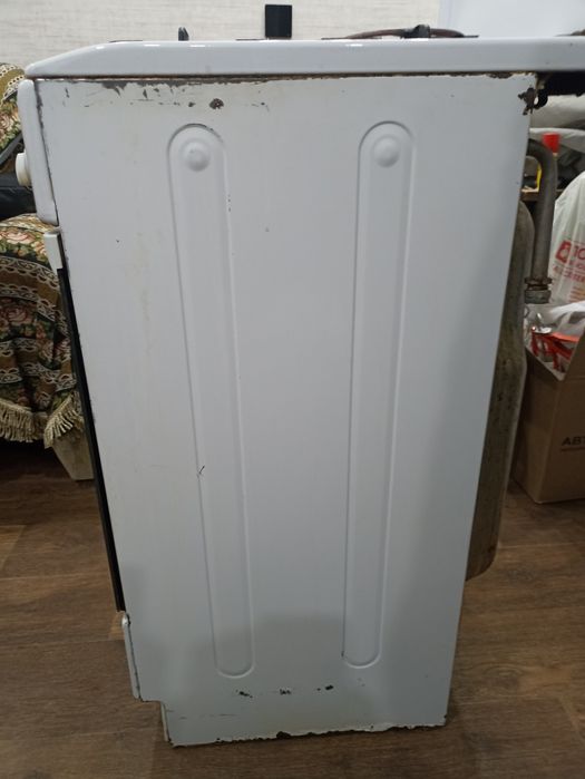 Газовая плита Indesit.