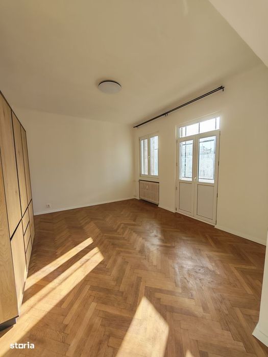 Apartament spațios de lux, renovat integral, zonă excelentă