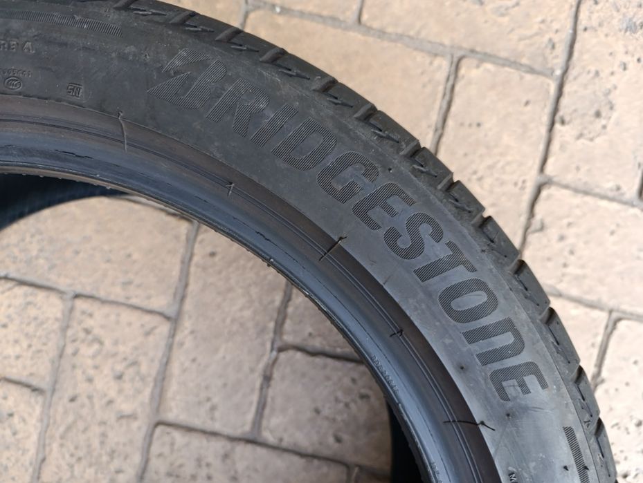 Летни гуми Bridgestone 245/45/19 Turanza T 005