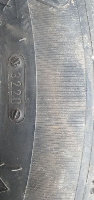 Anvelope iarna putin uzate 205/55 R16 DOT 2020 + jante  R16 5x112