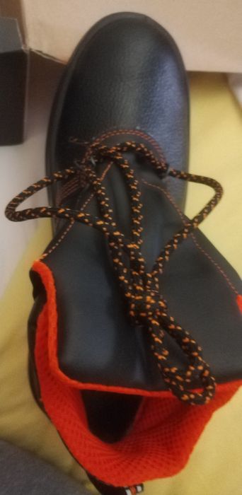 Италиански работни обувки